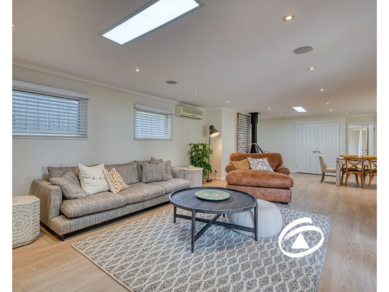 8 Shute Avenue, Berwick VIC 3806