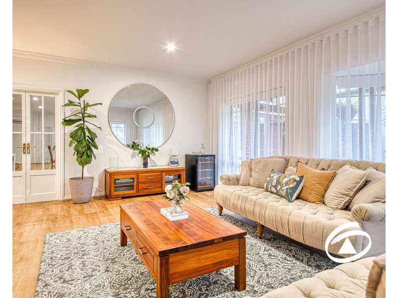 17 Newman Court, Berwick VIC 3806