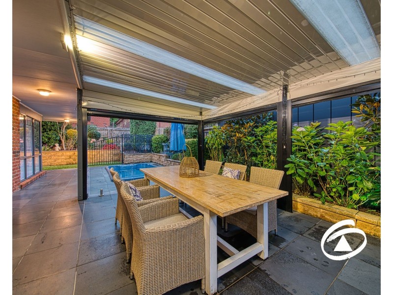 17 Newman Court, Berwick VIC 3806