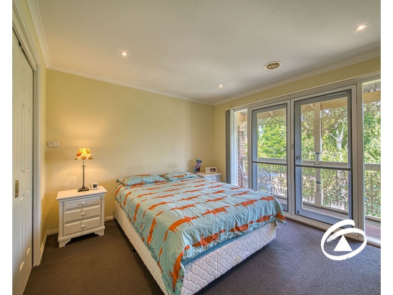 6 Reid Mews, Berwick VIC 3806