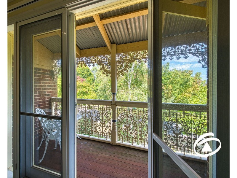 6 Reid Mews, Berwick VIC 3806