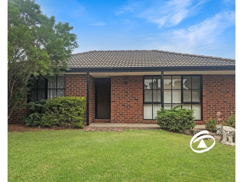 61 Strong Drive, Hampton Park VIC 3976