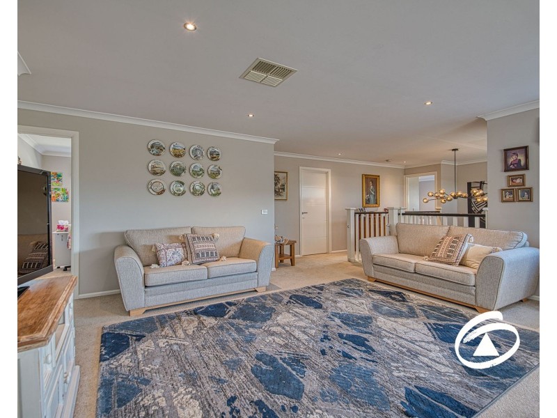 17 Levens Way, Officer VIC 3809