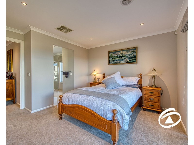 17 Levens Way, Officer VIC 3809