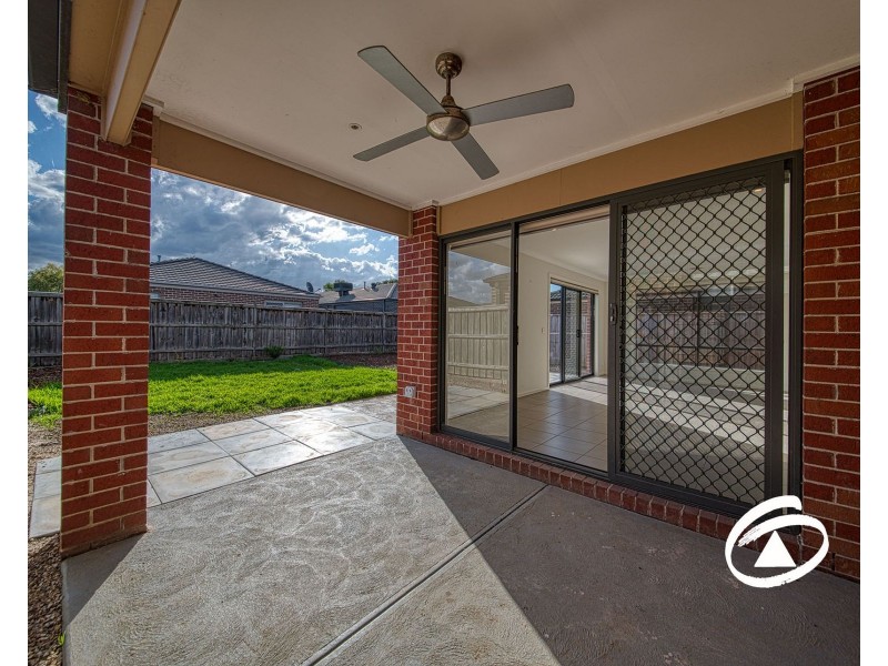 31 Glenelg Street, Clyde North VIC 3978