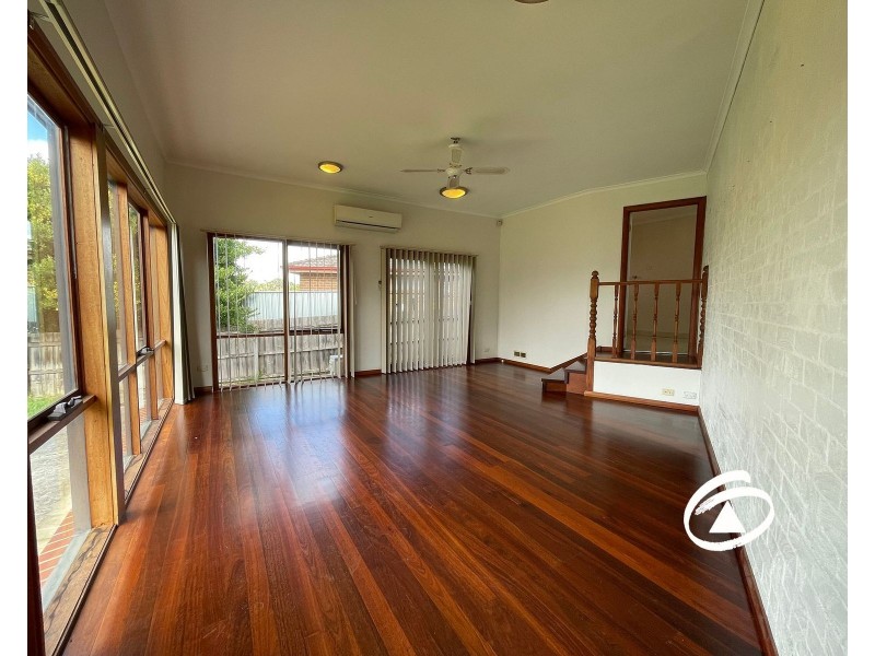 24 Westleigh Crescent, Narre Warren VIC 3805