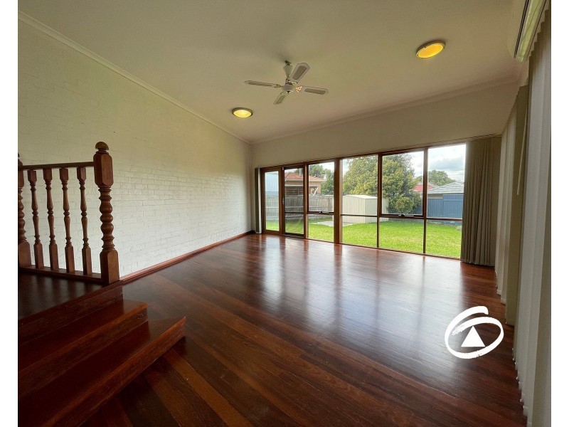 24 Westleigh Crescent, Narre Warren VIC 3805