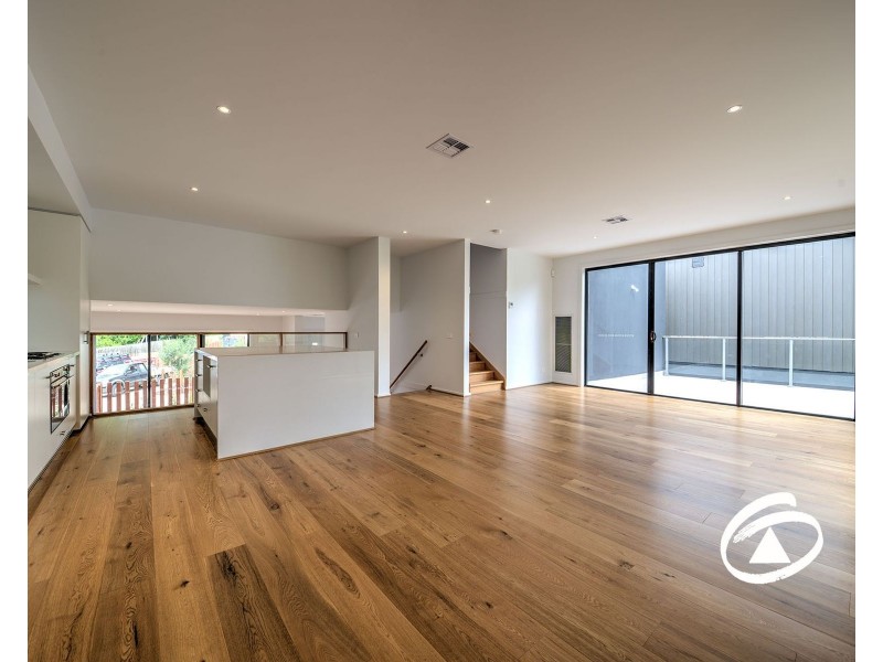 39 Willowdene Way, Berwick VIC 3806