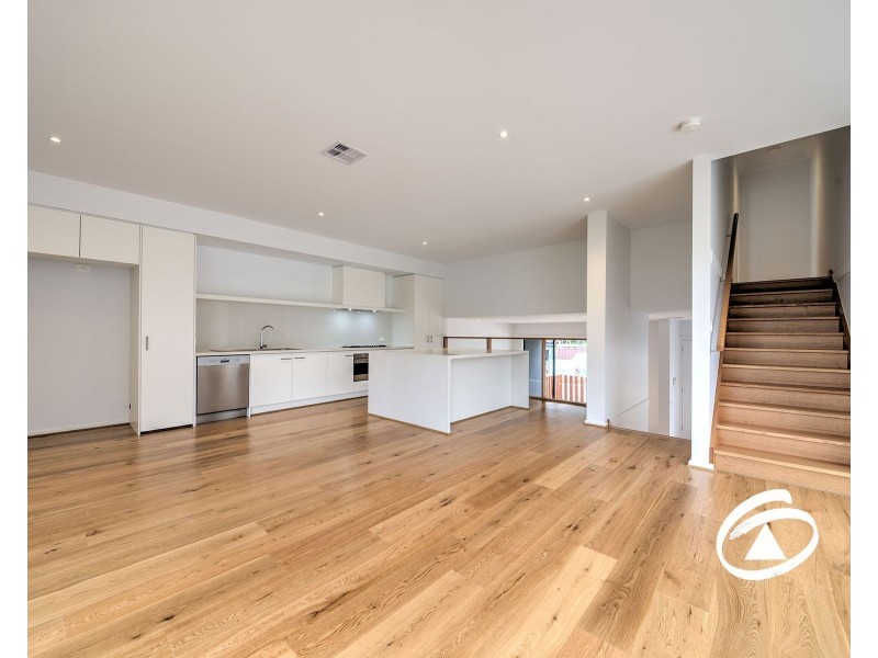39 Willowdene Way, Berwick VIC 3806