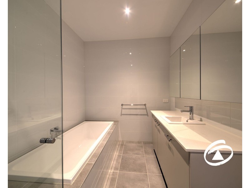39 Willowdene Way, Berwick VIC 3806