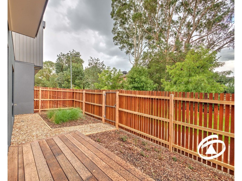 39 Willowdene Way, Berwick VIC 3806