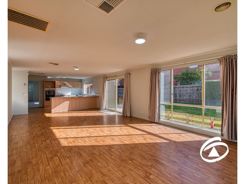 10 Tralee Circuit, Narre Warren VIC 3805