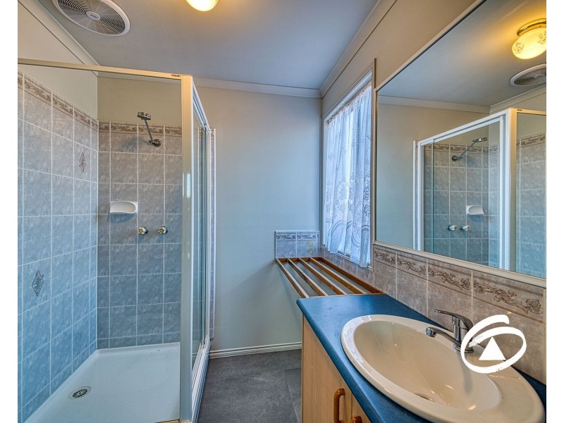 10 Tralee Circuit, Narre Warren VIC 3805