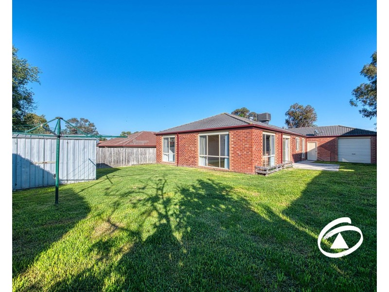 10 Tralee Circuit, Narre Warren VIC 3805