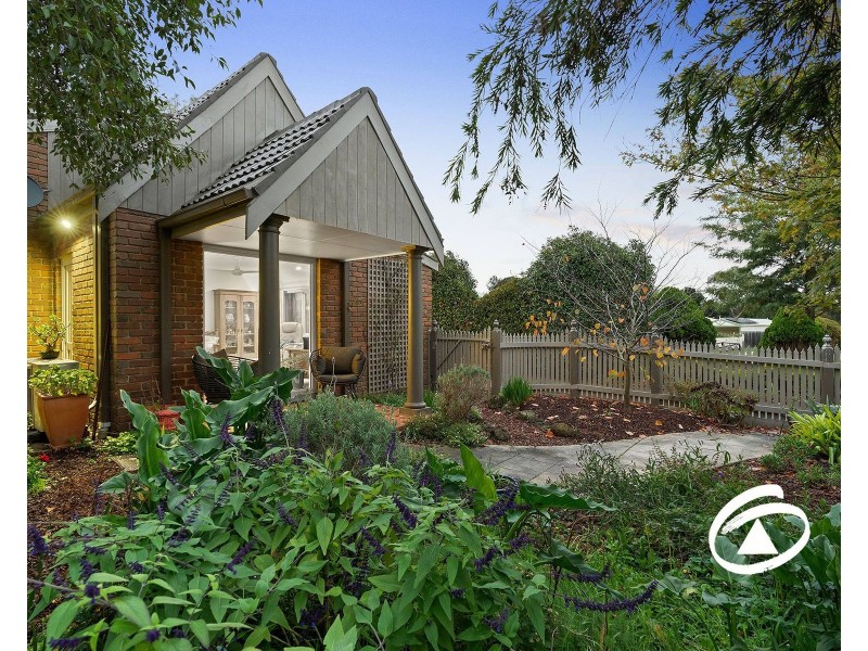 11 Amelia Close, Beaconsfield VIC 3807