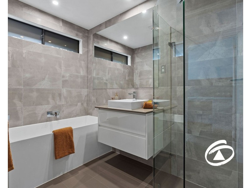 35 Kramer Drive, Berwick VIC 3806