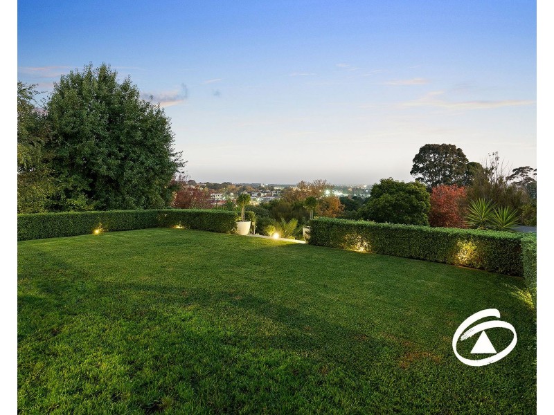 35 Kramer Drive, Berwick VIC 3806