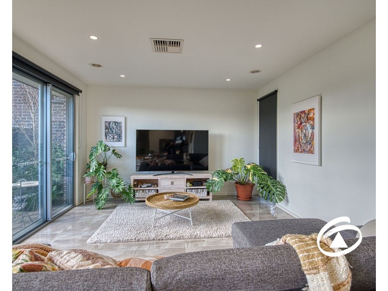 5 Pettit Close, Berwick VIC 3806