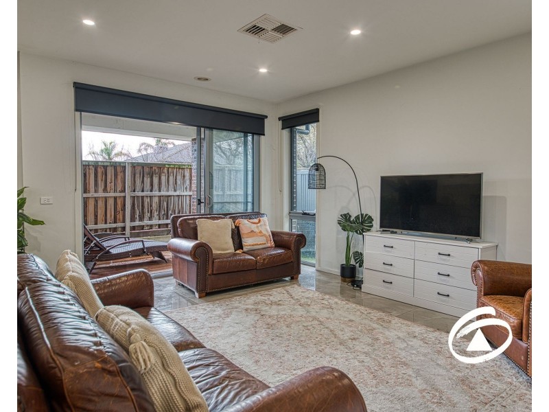 5 Pettit Close, Berwick VIC 3806