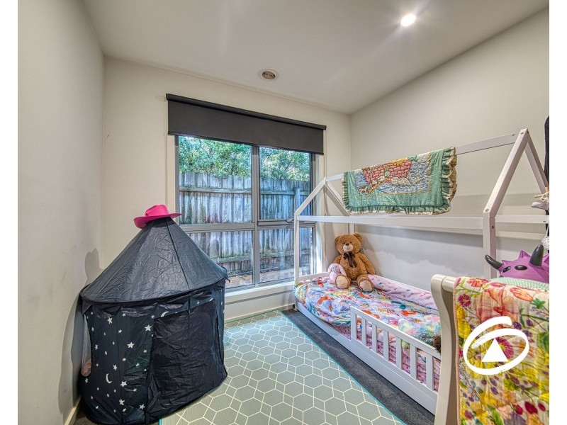 5 Pettit Close, Berwick VIC 3806