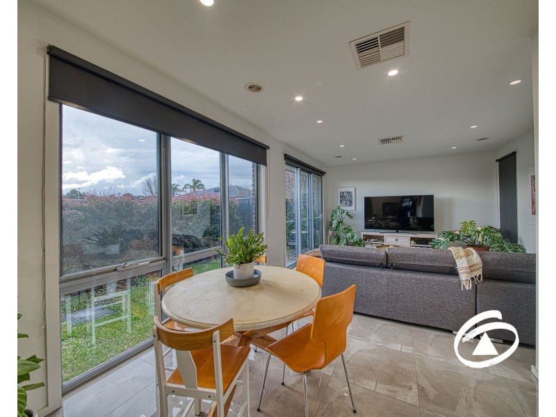 5a Pettit Close, Berwick VIC 3806