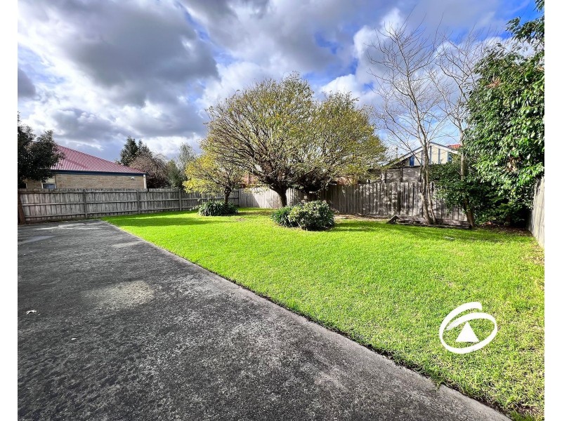 28 Loxley Boulevard, Narre Warren South VIC 3805