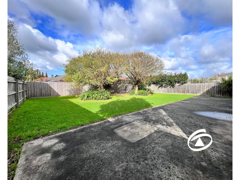 28 Loxley Boulevard, Narre Warren South VIC 3805