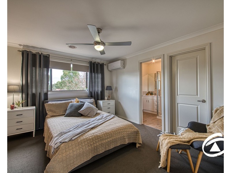 7/10-12 Innes Crt, Berwick VIC 3806