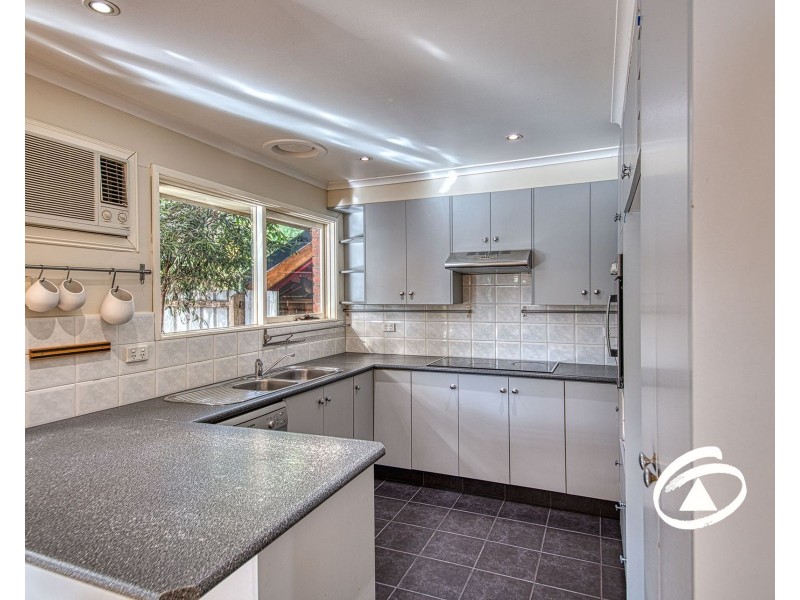 5 Gifford Close, Berwick VIC 3806