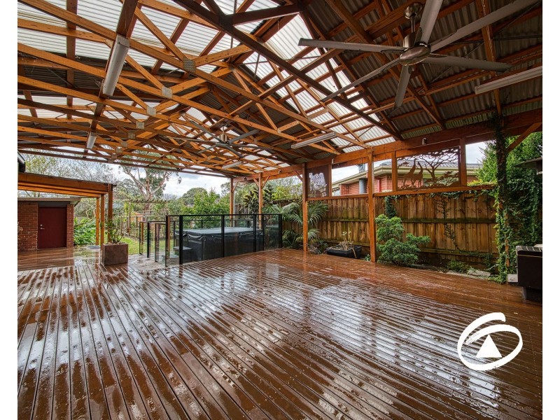 5 Gifford Close, Berwick VIC 3806