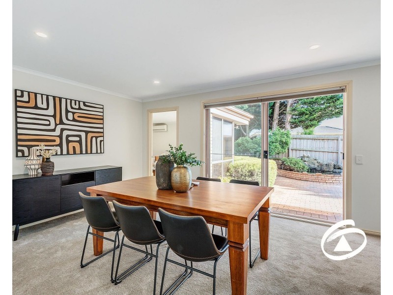 8 Truslove Court, Endeavour Hills VIC 3802