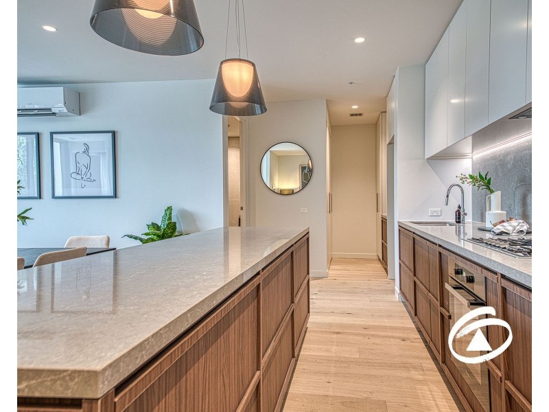 102/9 Gloucester Avenue, Berwick VIC 3806