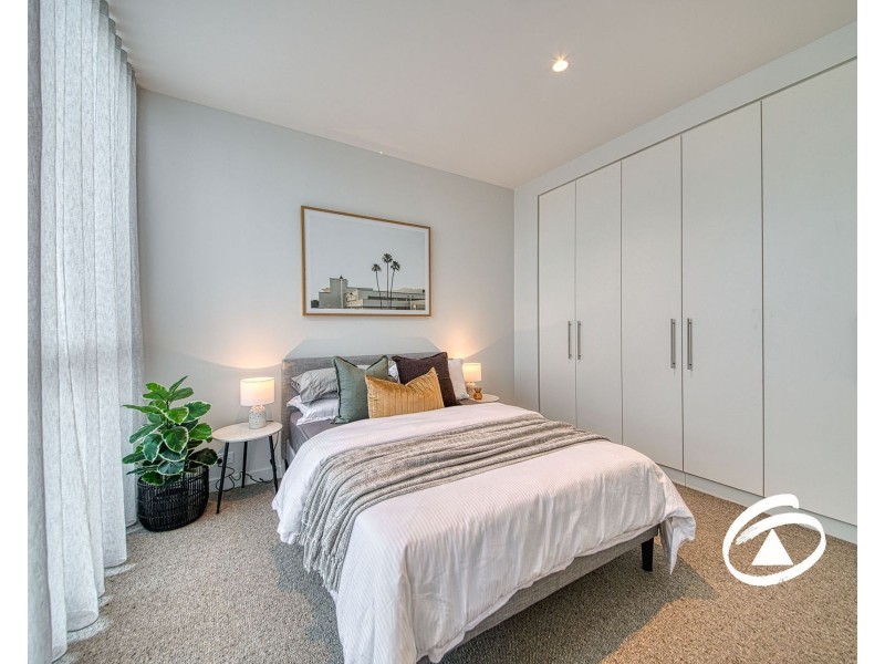 102/9 Gloucester Avenue, Berwick VIC 3806
