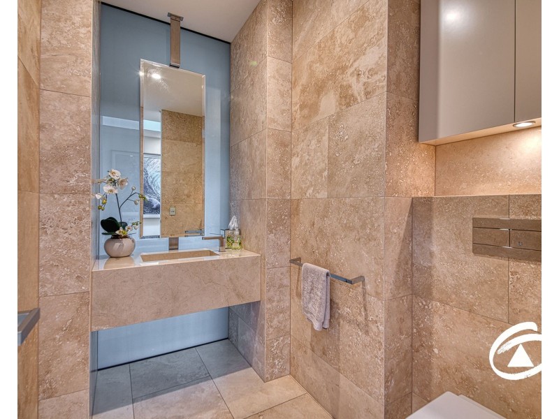 7/48 Langmore Lane, Berwick VIC 3806