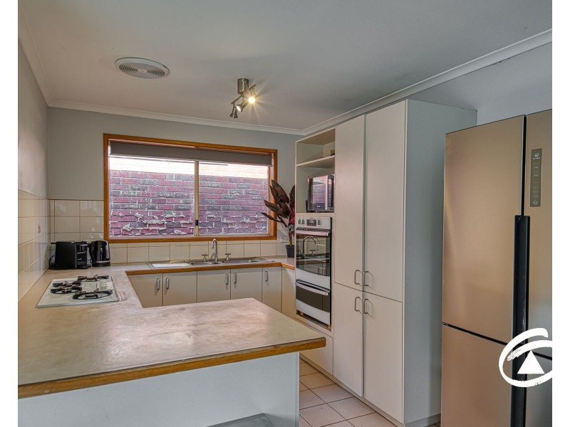 3 Gifford Close, Berwick VIC 3806