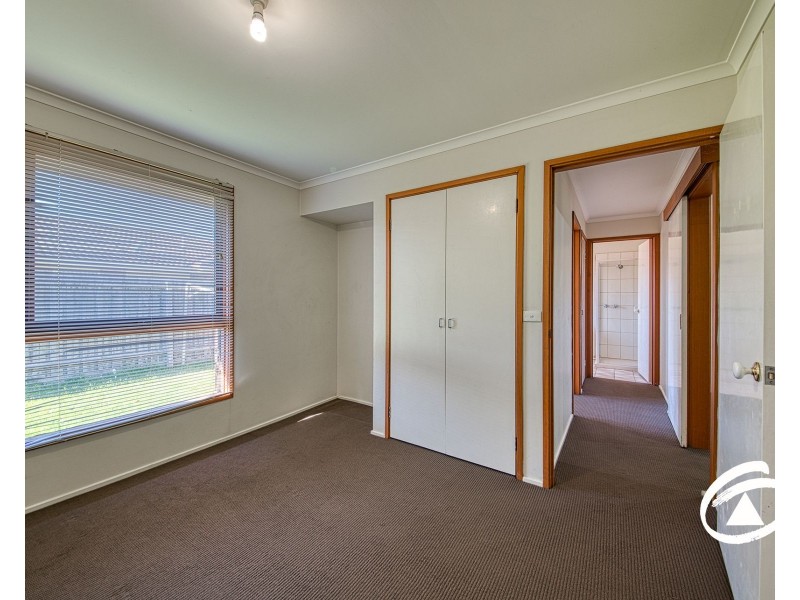 1/2 Shiraz Crescent, Narre Warren VIC 3805
