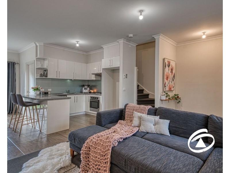 7/10-12 Innes Court, Berwick VIC 3806