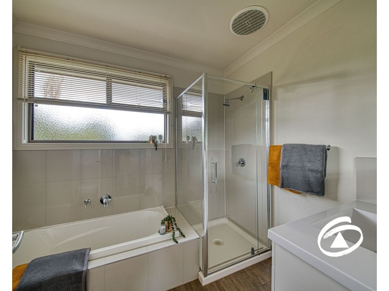 7/10-12 Innes Court, Berwick VIC 3806