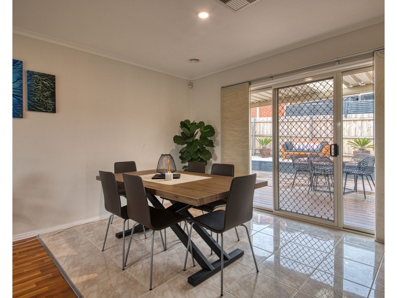 137 Bemersyde Drive, Berwick VIC 3806