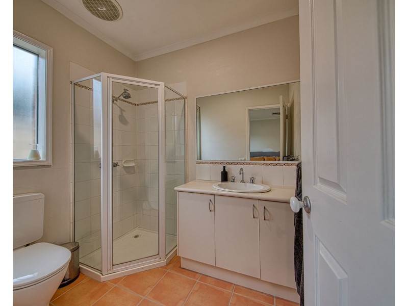 137 Bemersyde Drive, Berwick VIC 3806