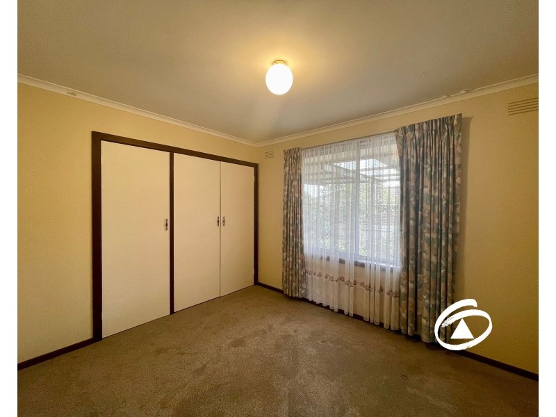 41 Meadow Wood Walk, Narre Warren VIC 3805