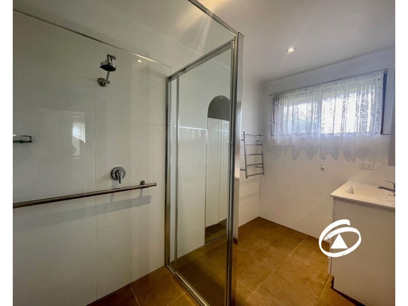 41 Meadow Wood Walk, Narre Warren VIC 3805