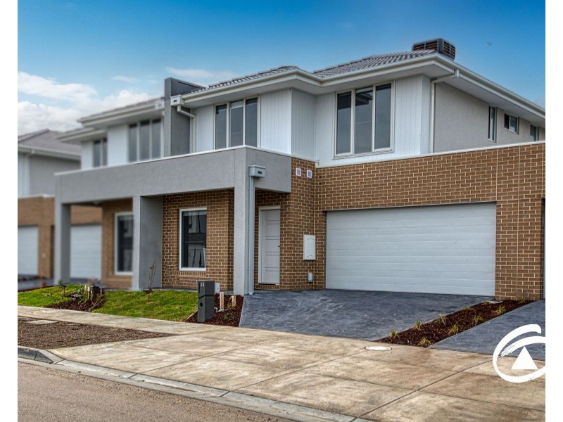 35 Noah Road, Clyde North VIC 3978