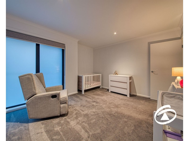 25 Willowdene Way, Berwick VIC 3806