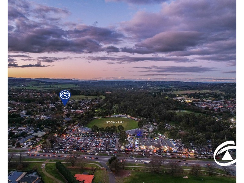 2/5 Gamble Avenue, Berwick VIC 3806