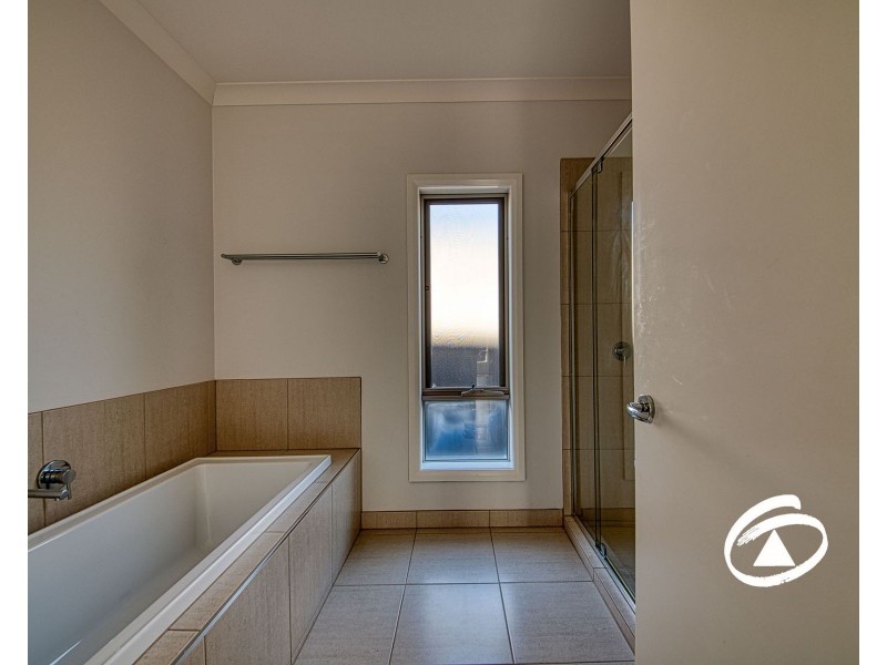 7 Exbury Street, Officer VIC 3809