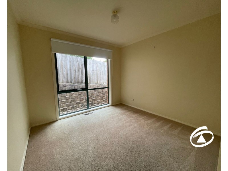 2/103 High Street, Berwick VIC 3806