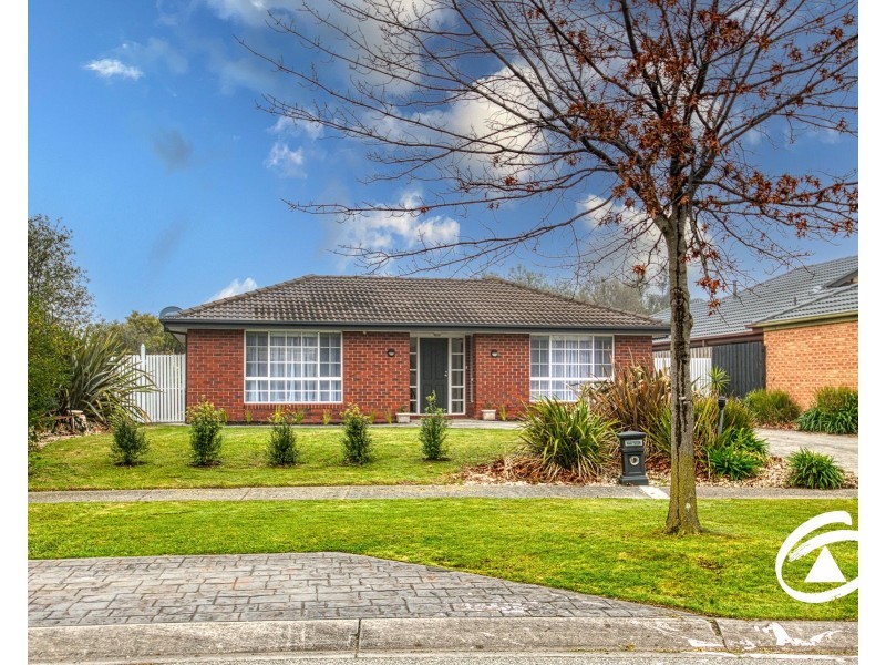 11 Cobblestone Avenue, Narre Warren South VIC 3805