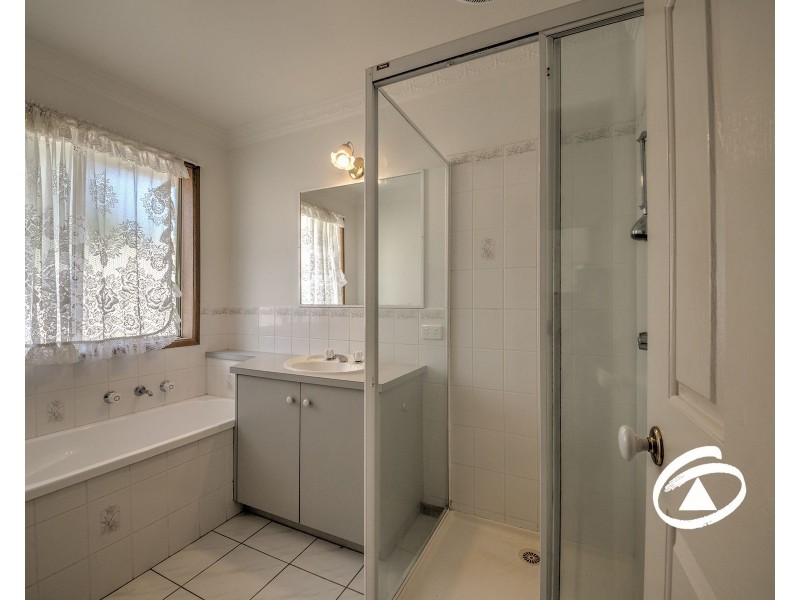 4 Cliff Court, Narre Warren VIC 3805