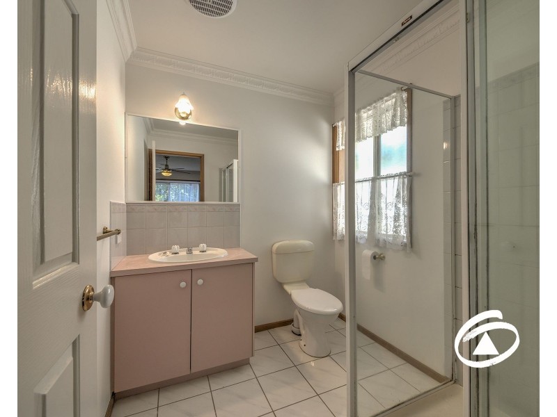 4 Cliff Court, Narre Warren VIC 3805